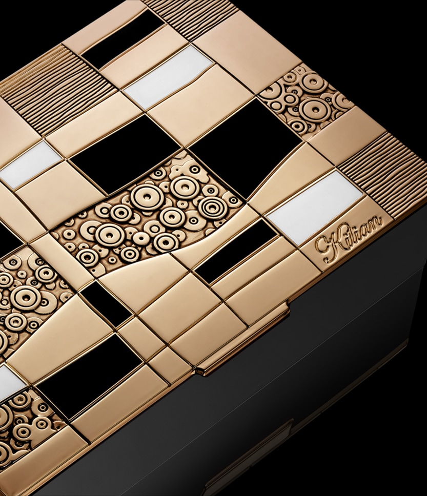 Woman in Gold The Narcotics, 50 ml perfume & clutch